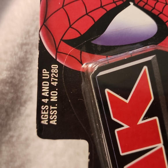 Collectable Spider-Man Flip 'N Trap - Picture 4 of 8